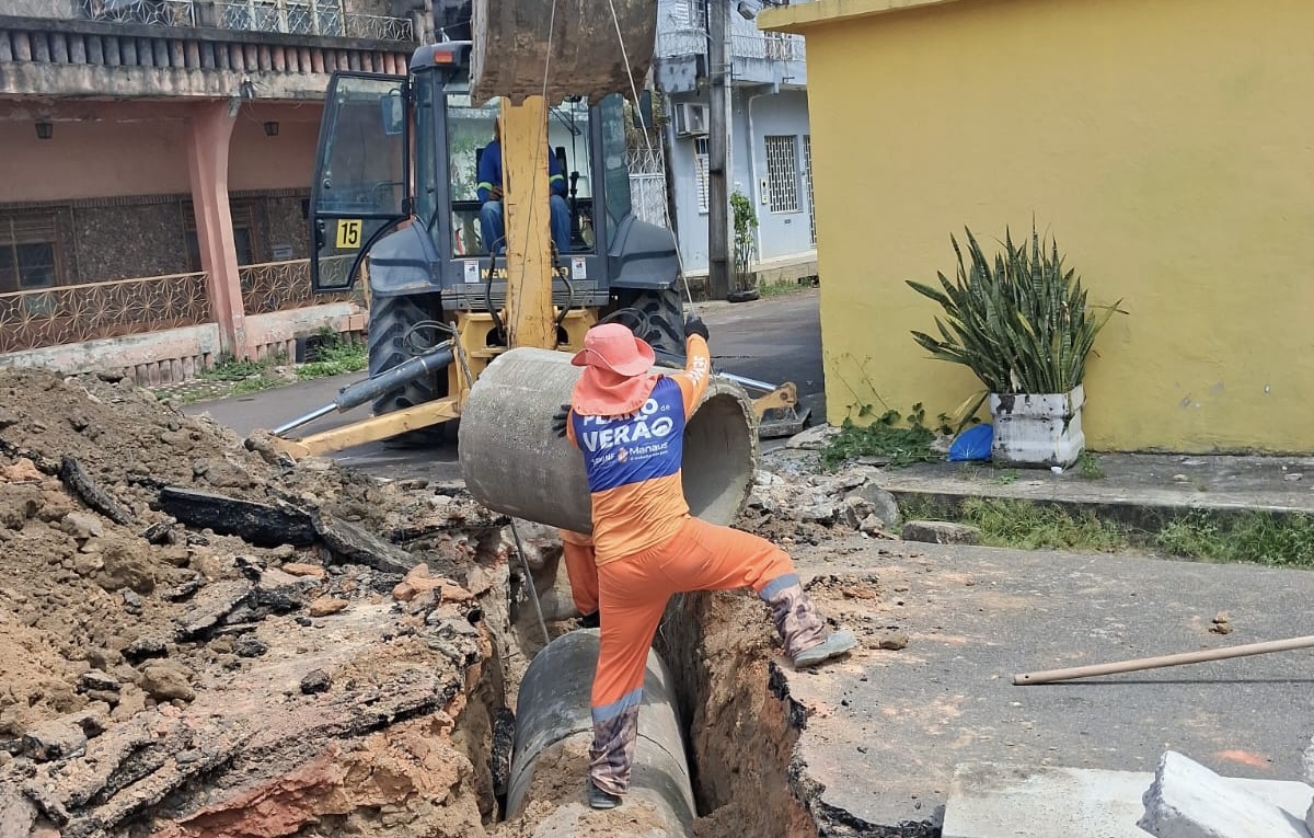 Prefeitura-de-Manaus-implanta-nova-rede-de-drenagem-profunda-e-fortalece-infraestrutura-no-bairro-Parque-10-de-Novembro-2
