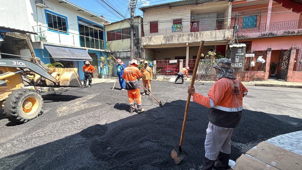 Prefeitura-de-Manaus-renova-pavimento-e-melhora-mobilidade-no-Tancredo-Neves-1024×576-1
