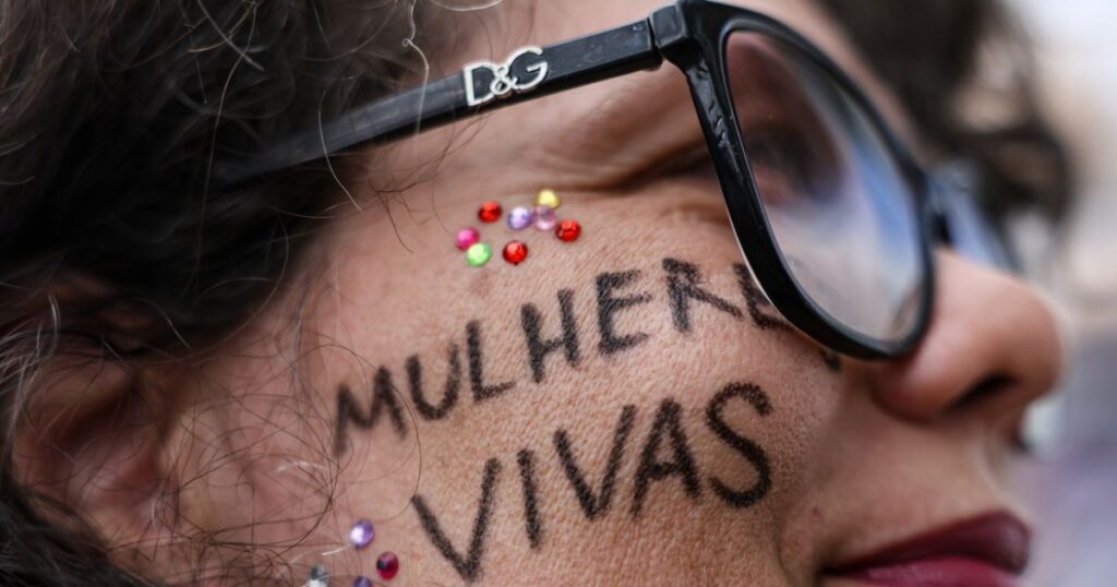 Ações nacionais registram 57,7 mil prisões por violência contra mulheres em 141 dias