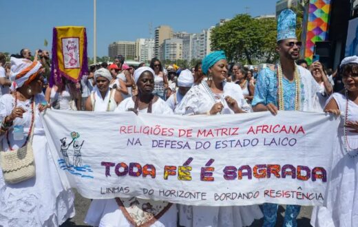 Dossiê aponta divergências entre Lula e Flávio sobre racismo e liberdade religiosa