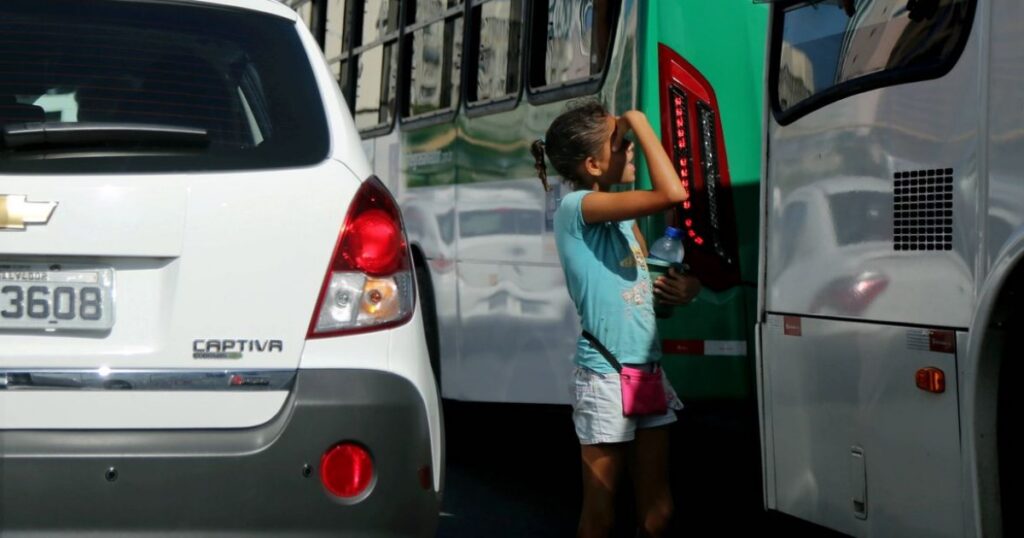 IBGE identifica 525 mil crianças e adolescentes nas piores formas de trabalho infantil em 2025